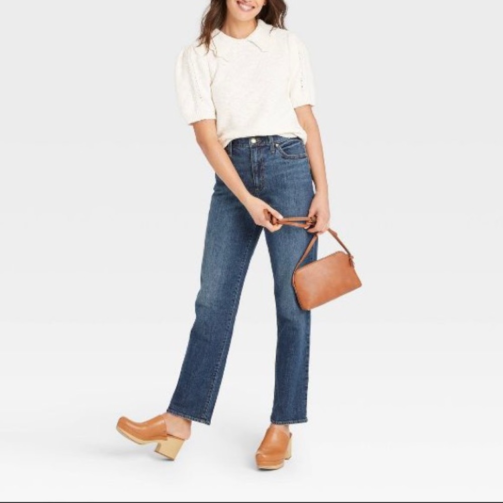 Universal Thread™ Women's High-Rise Vintage Straight Jeans - Dark Wash